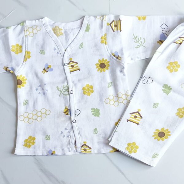 Muslin Night Suit – Honey Bee Print