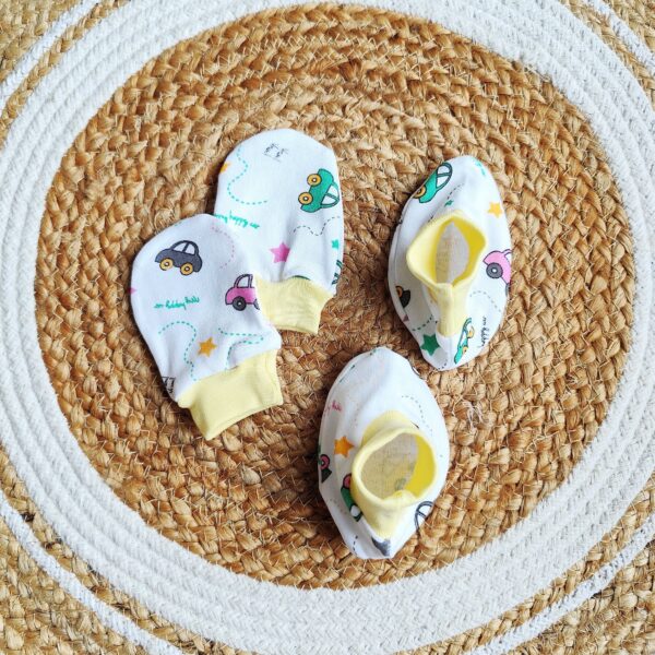 Cotton Mittens & Booties – Yellow Car Print