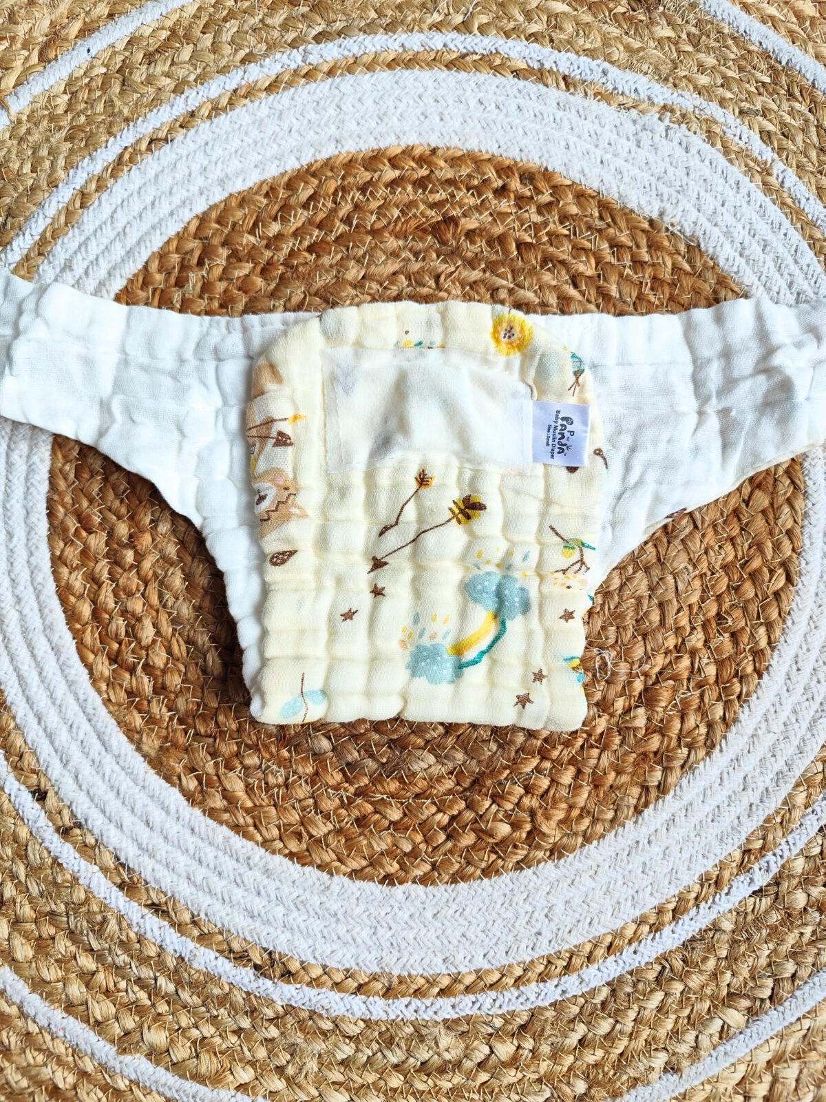 Colored Muslin Crinkled Nappies - Cream Shade (0 - 3 Months) - 6 Layered - Image 2