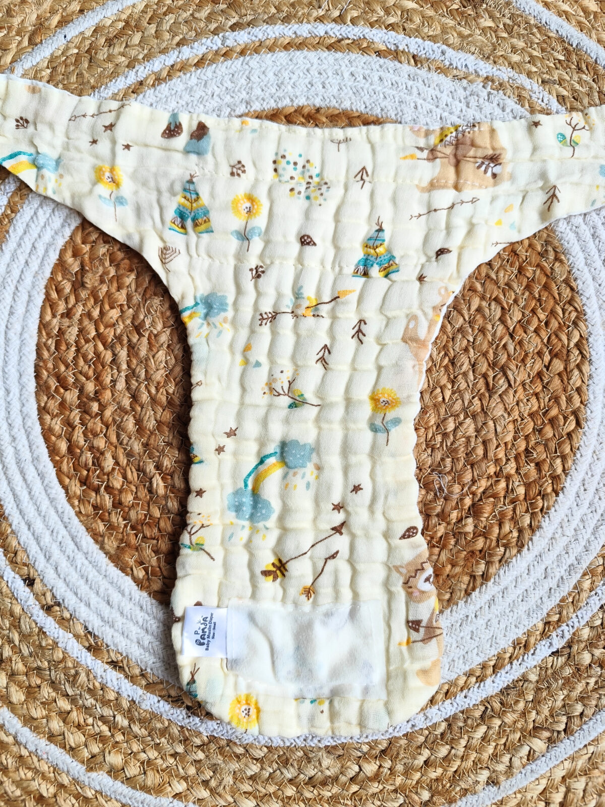 Colored Muslin Crinkled Nappies - Cream Shade (0 - 3 Months) - 6 Layered - Image 3