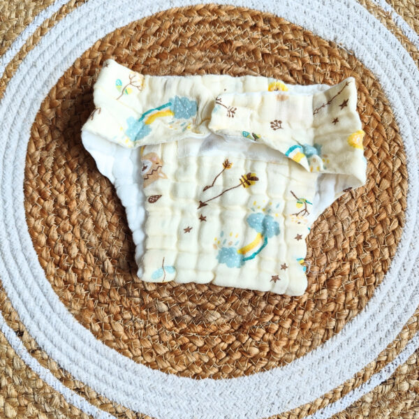 Colored Muslin Crinkled Nappies – Cream Shade (0 – 3 Months) – 6 Layered