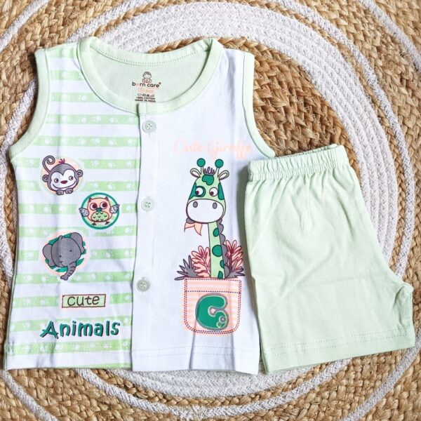 Unisex T Shirt with Trouser Set – Giraffe Print