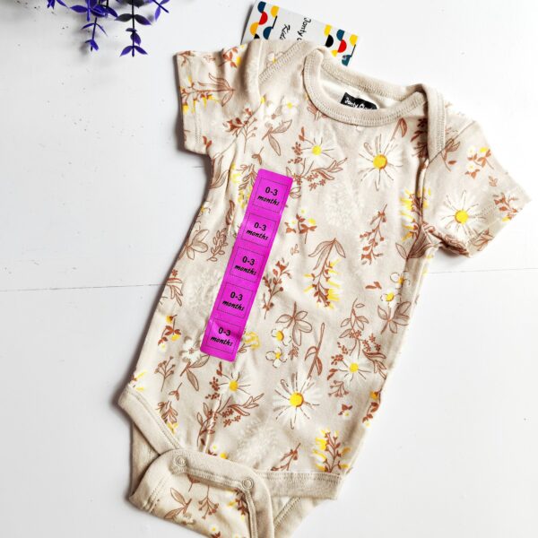 Onesies (0-3) – Beige Daisy Print