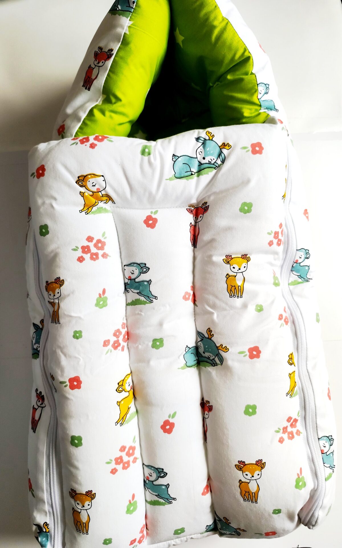 Organic Cotton Carry Bed - Deer Print