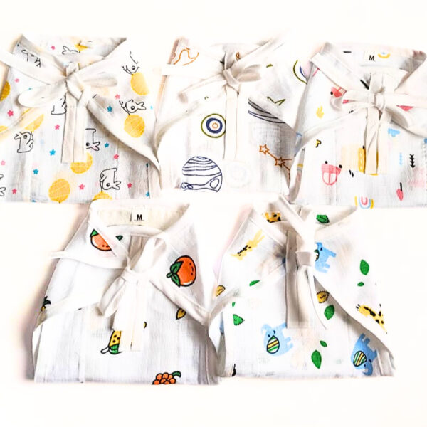 Pack of 5 Two Layered Muslin Nappies (Affordable Range) – Random Prints (0 – 3 Months)
