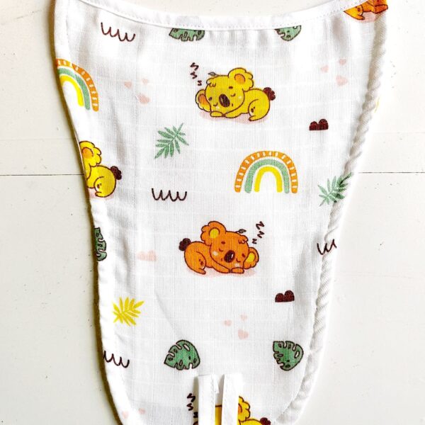 White Muslin Nappy – Koala Print (0 – 3 Months) – 5 Layered