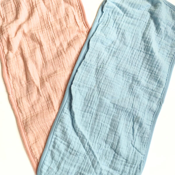 Pack of 2 Shoulder Burp Cloth (Random Colors)